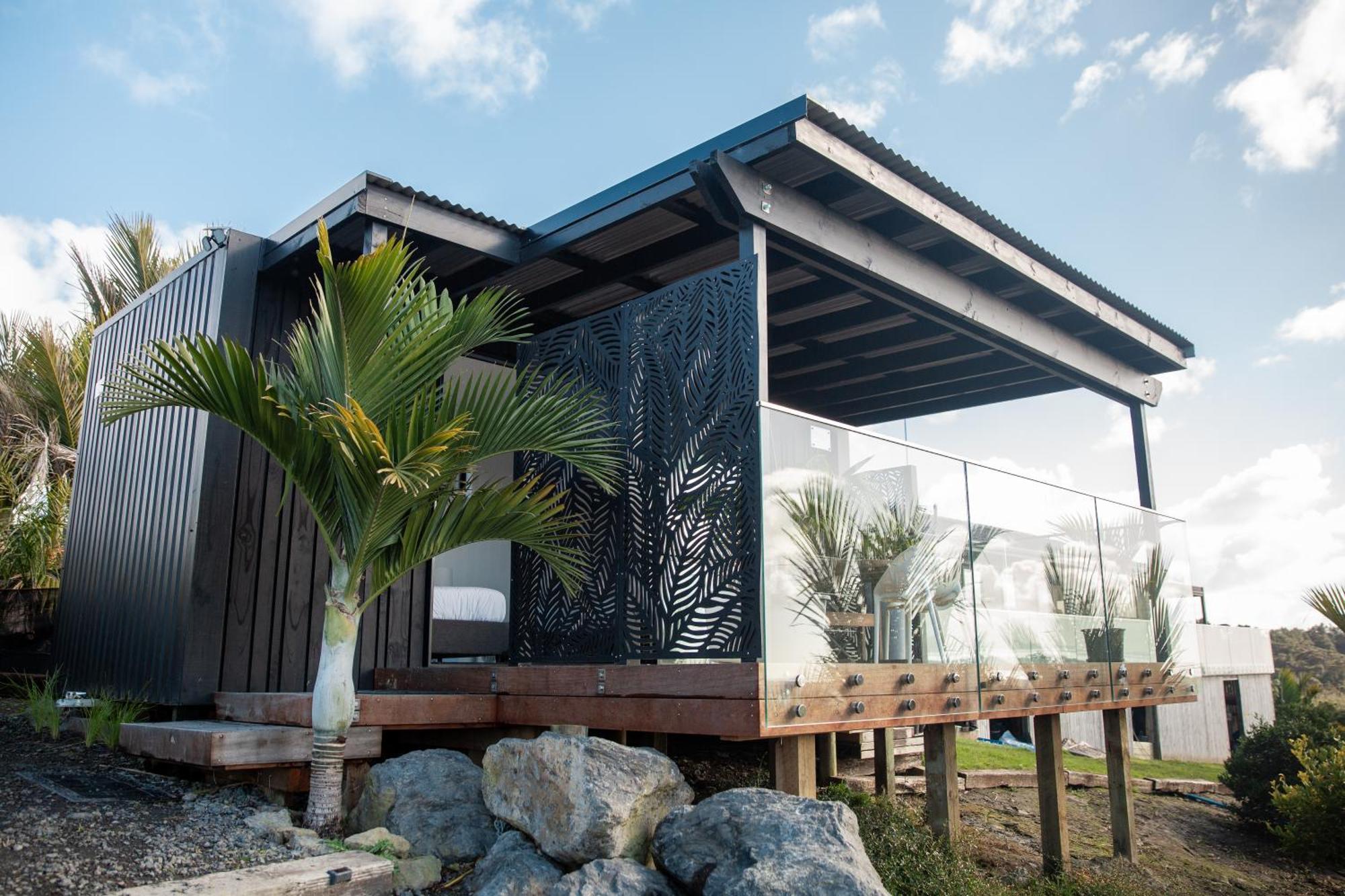 Aotearoa Surf Eco Pods Hotel Te Arai Exterior photo