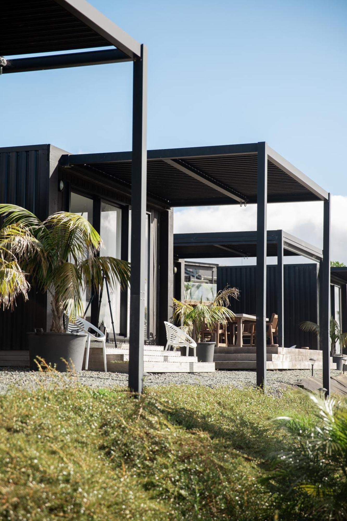 Aotearoa Surf Eco Pods Hotel Te Arai Exterior photo