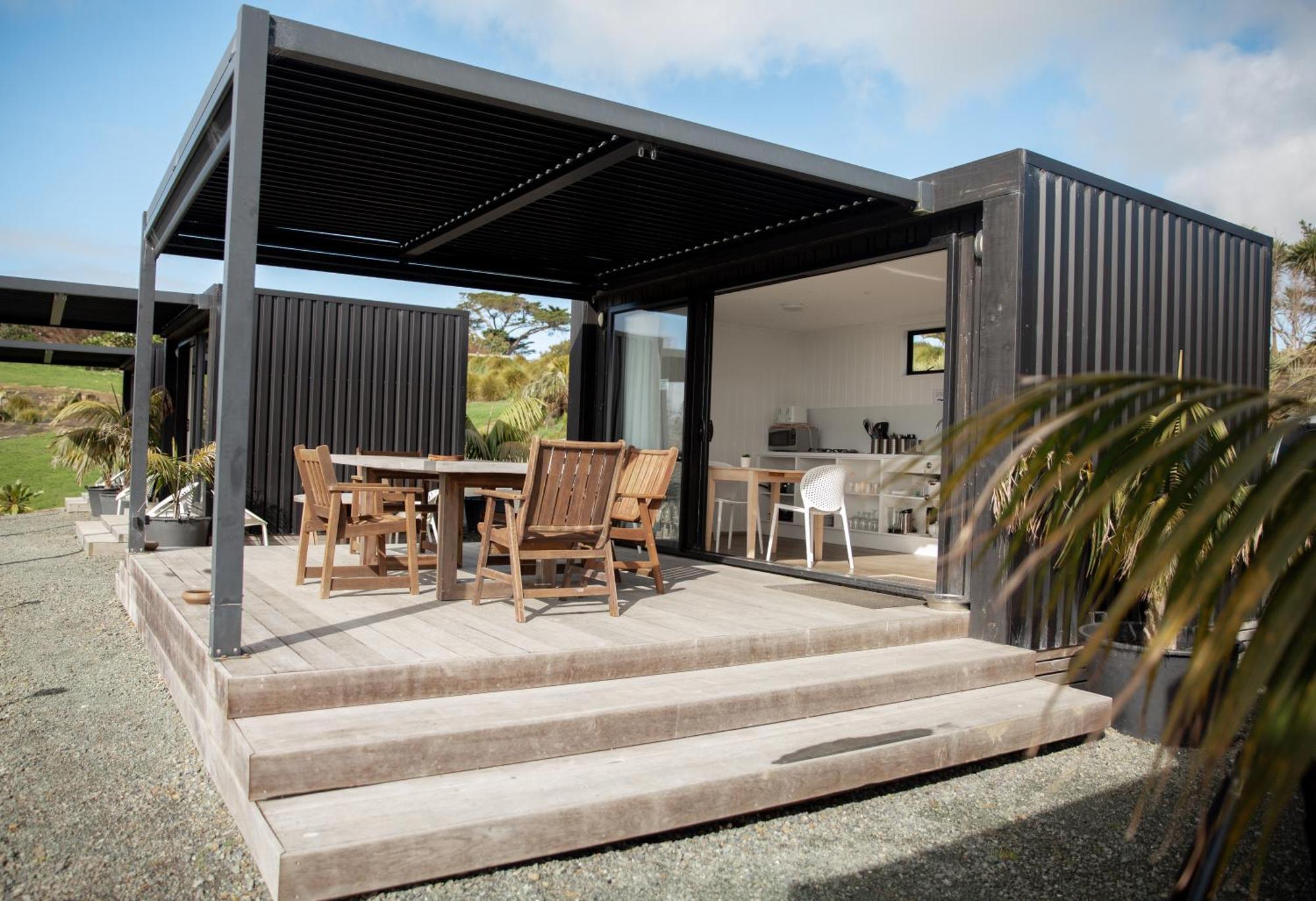 Aotearoa Surf Eco Pods Hotel Te Arai Exterior photo