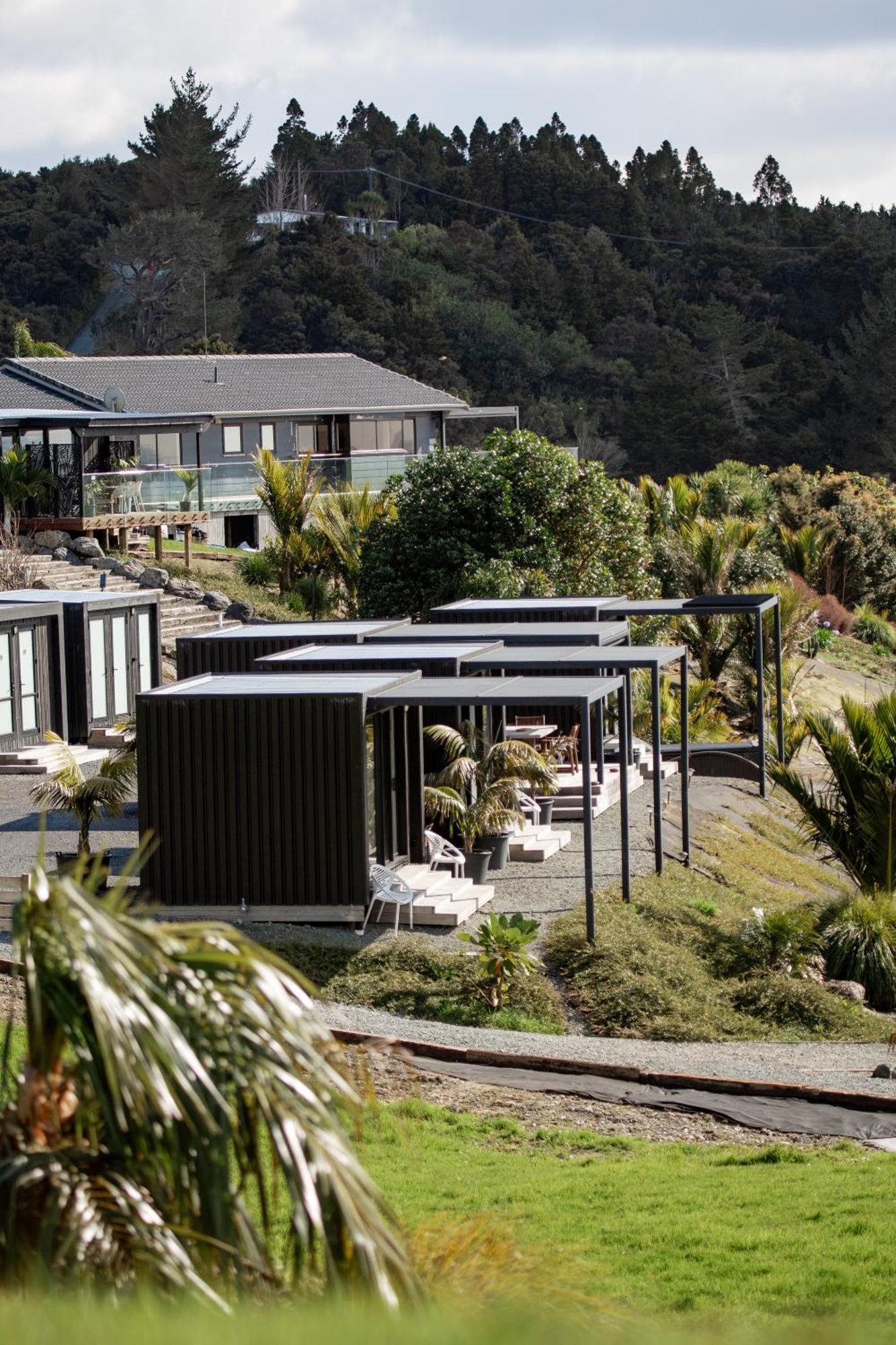 Aotearoa Surf Eco Pods Hotel Te Arai Exterior photo